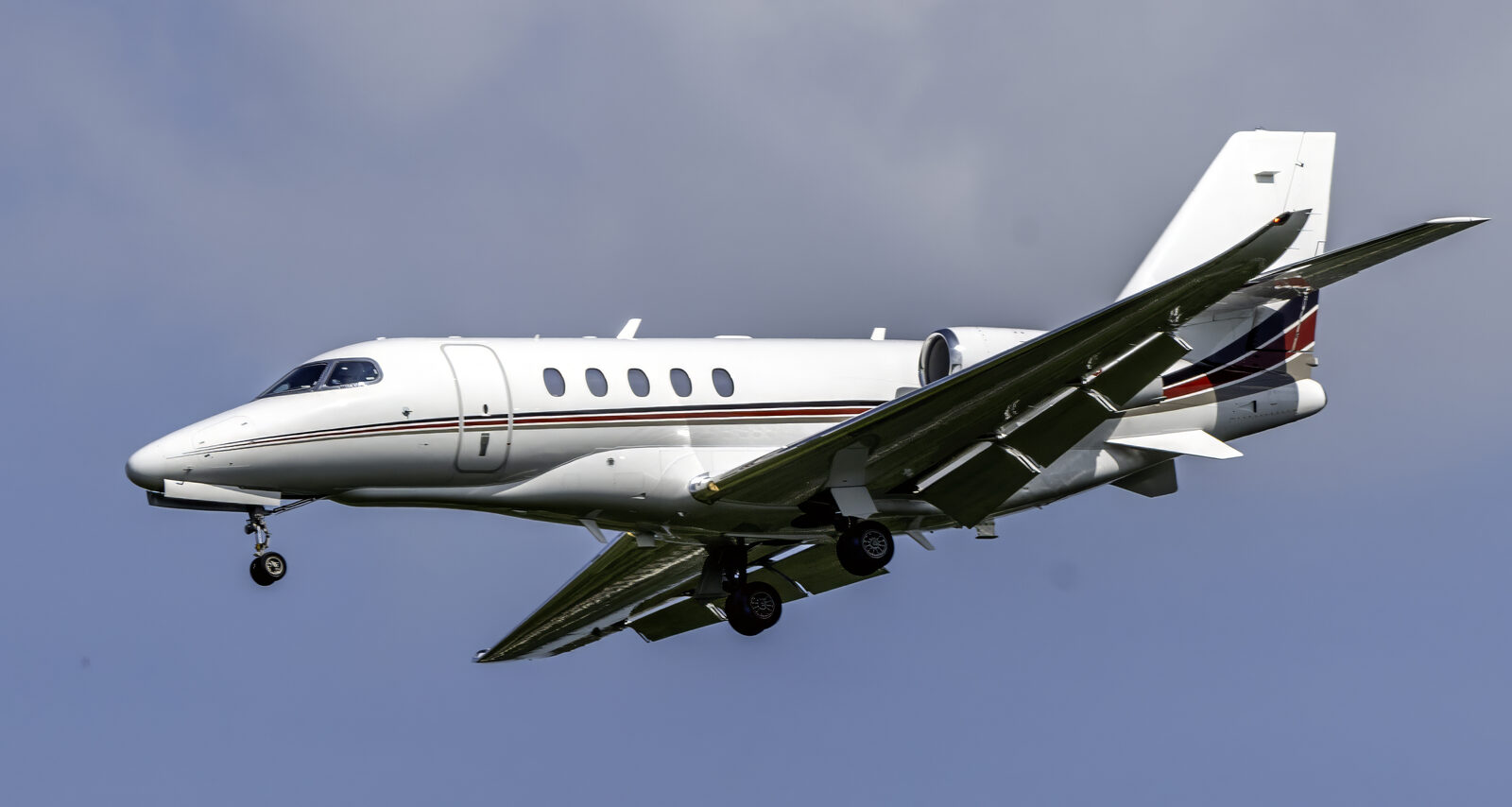 Midsize Jet exterior